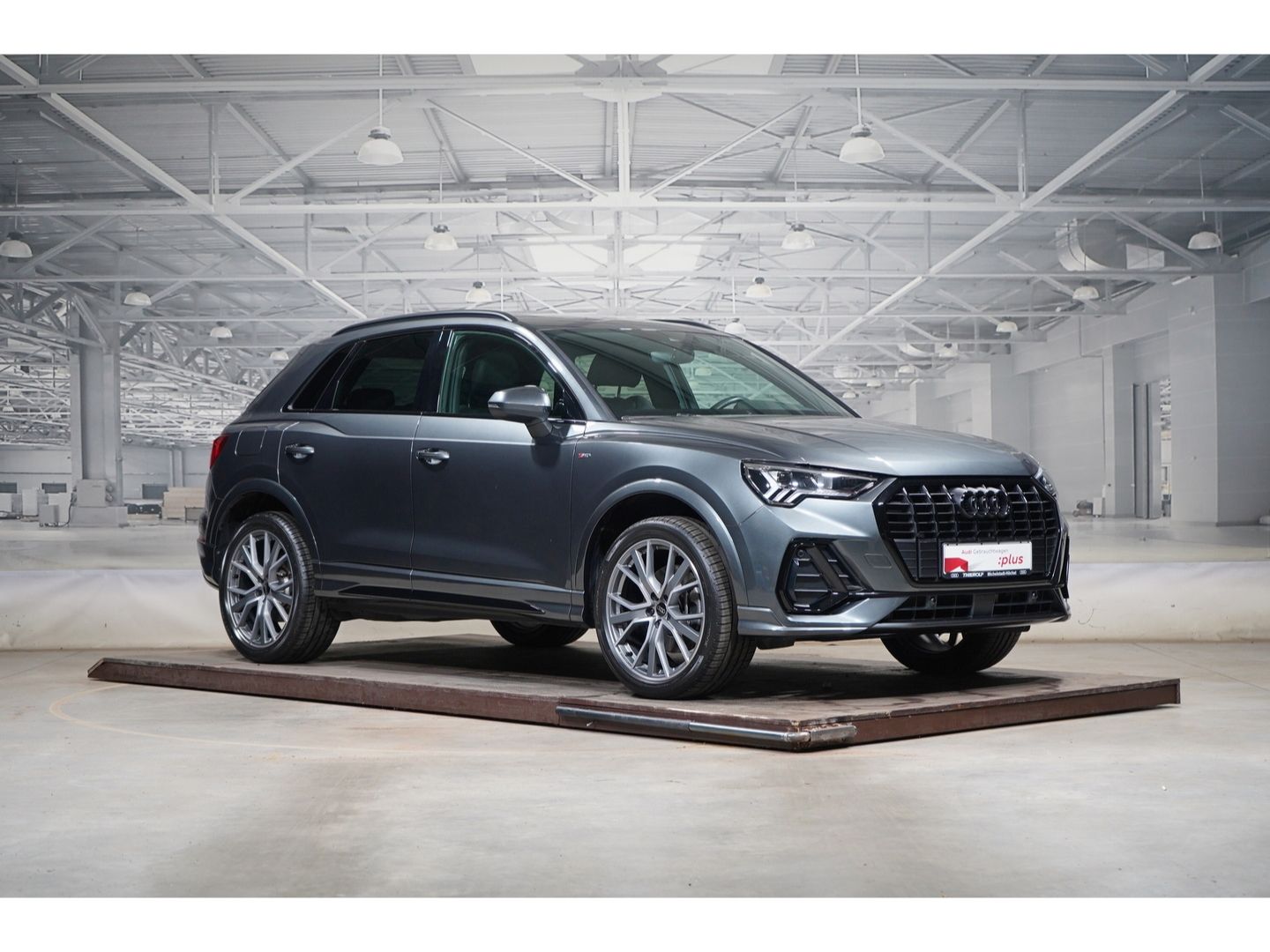 Audi Q3 S line 45 TFSI e AHK Kamera optikschwarz foto 4