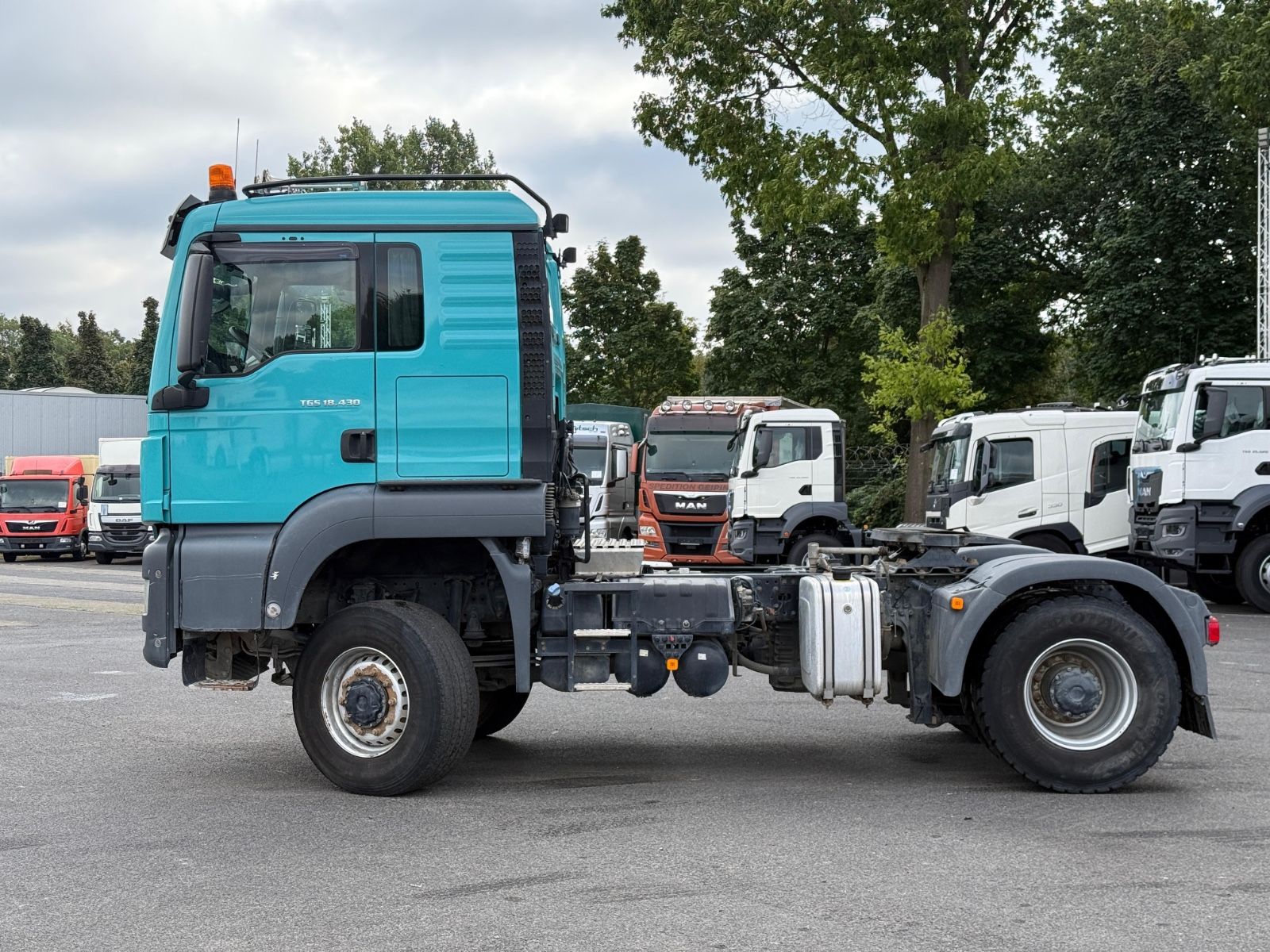 Fahrzeugabbildung MAN TGS 18.430 SZM 4x4 Blatt/Luft Kipphydraulik