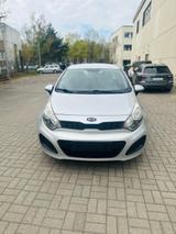 Kia Rio Edition 7 - Kia Gebrauchtwagen von 2011