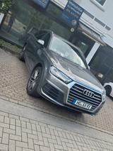 Audi Q7 3.0 TDI quattro tiptronic - - Behindertengerechte Audi Q7