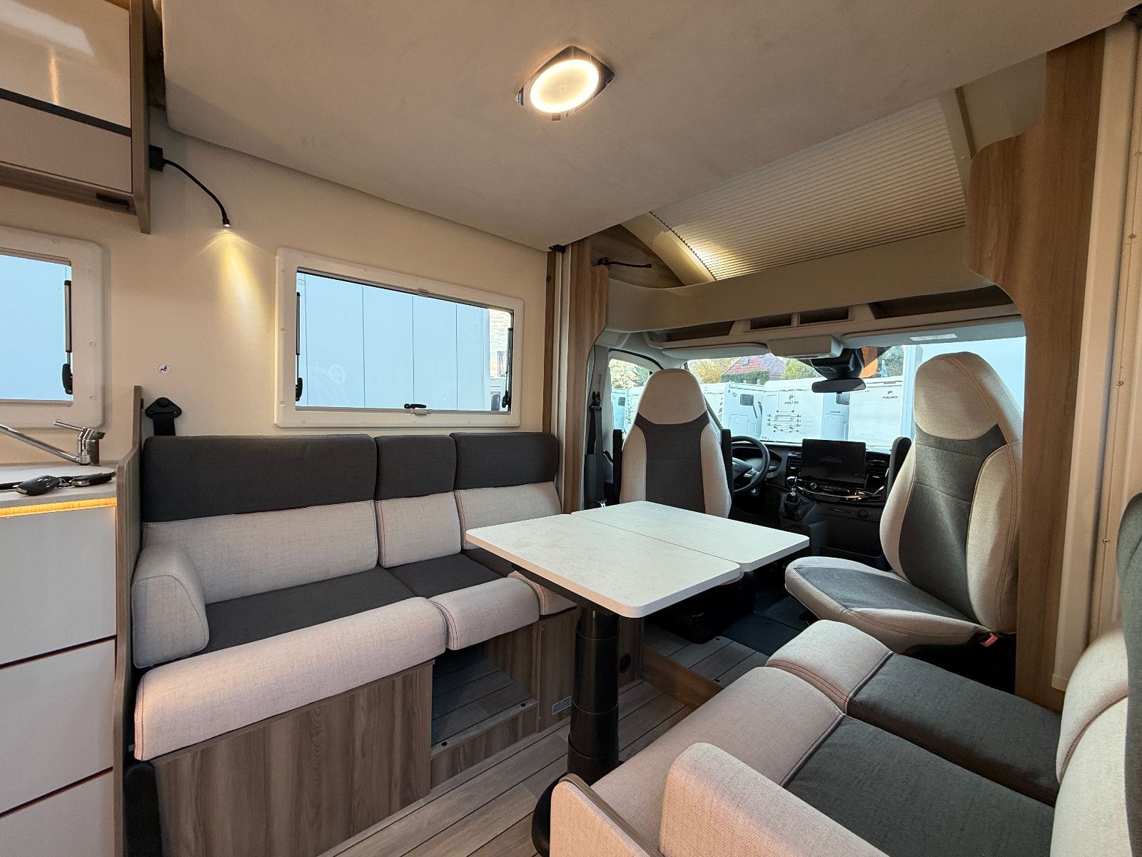 Fahrzeugabbildung Roller Team Kronos Fit 230 TL