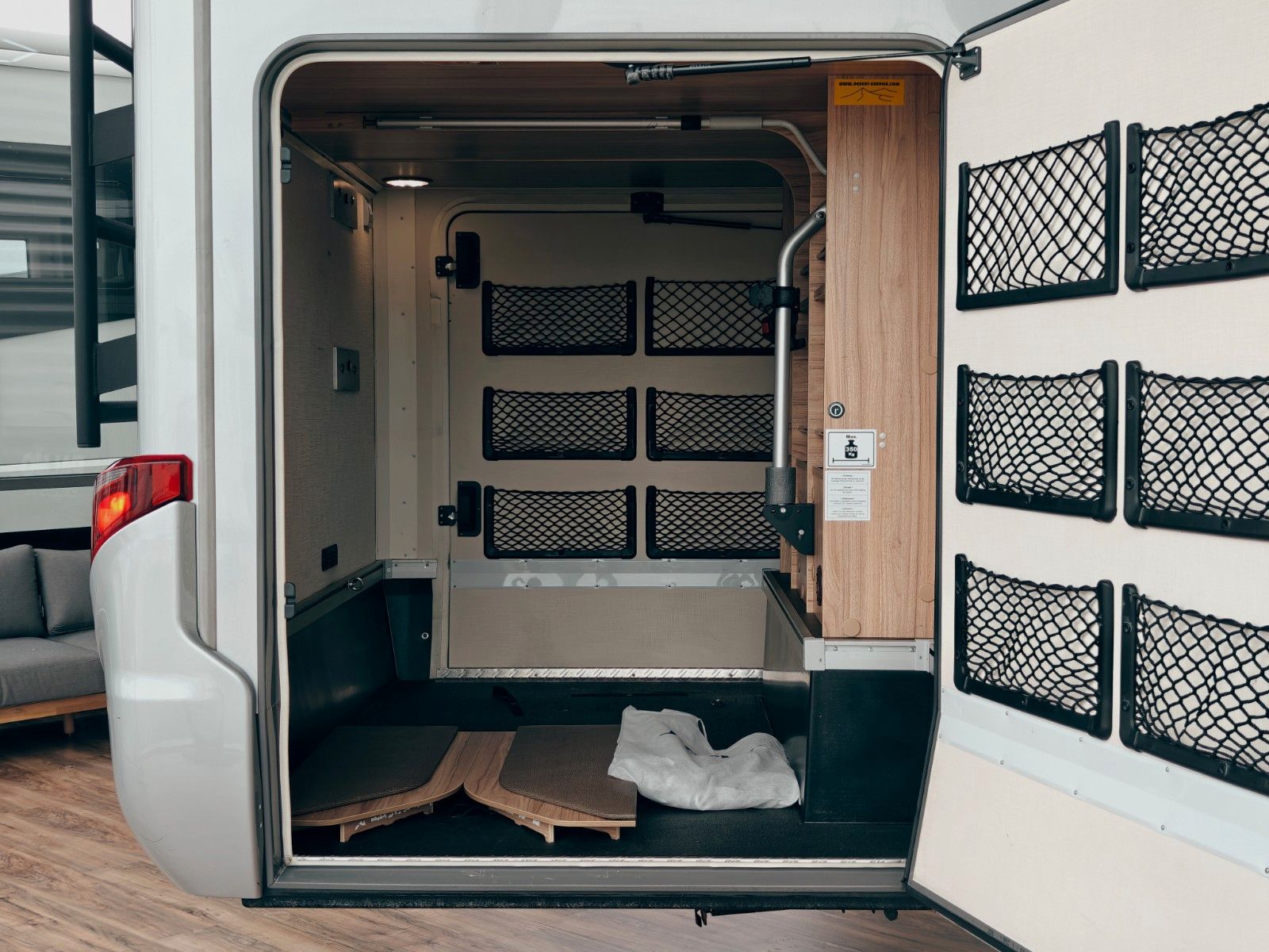 Fahrzeugabbildung HYMER / ERIBA / HYMERCAR ML - T 580 4x4 RSX - DRAUZZEN®