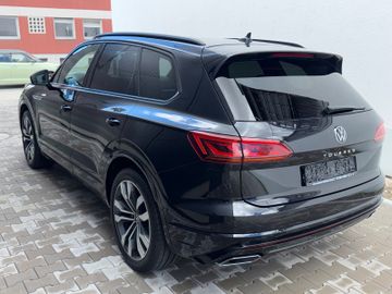Volkswagen Touareg - 6