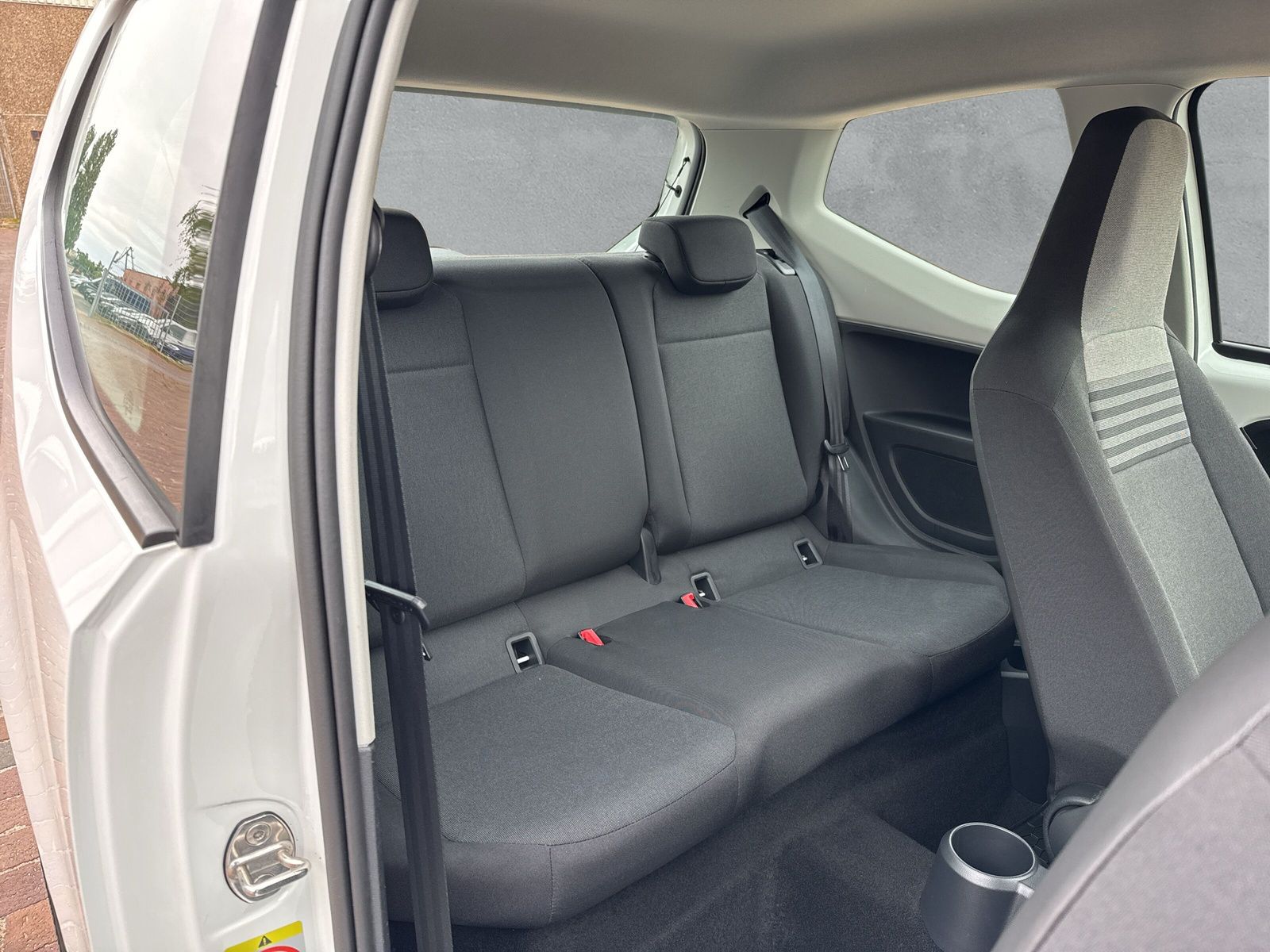 Fahrzeugabbildung Volkswagen up! 1.0 move SHZ RFK