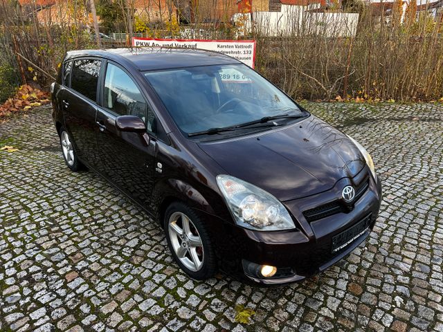 Toyota Corolla Verso 2.2-l-D-CAT 7-Sitzer