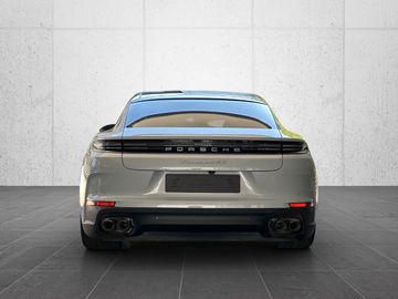 Porsche Panamera - 5