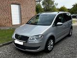 Volkswagen Touran 1.6 Freestyle BiXenon AHK 1. Hand Opa - Volkswagen Touran aus 2009: Freestyle