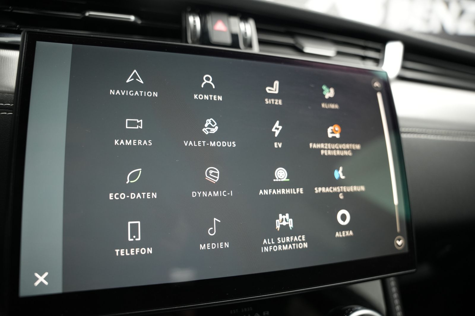 Fahrzeugabbildung Jaguar F-PACE R-Dynamic S *Meridian*Ambiente*Alcantara