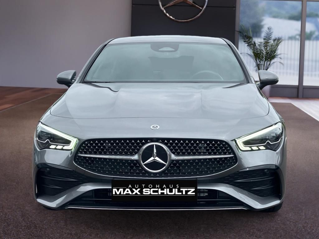 Fahrzeugabbildung Mercedes-Benz CLA 200 d Shooting Brake AMG*Navi*AHK*SpurW*PDC