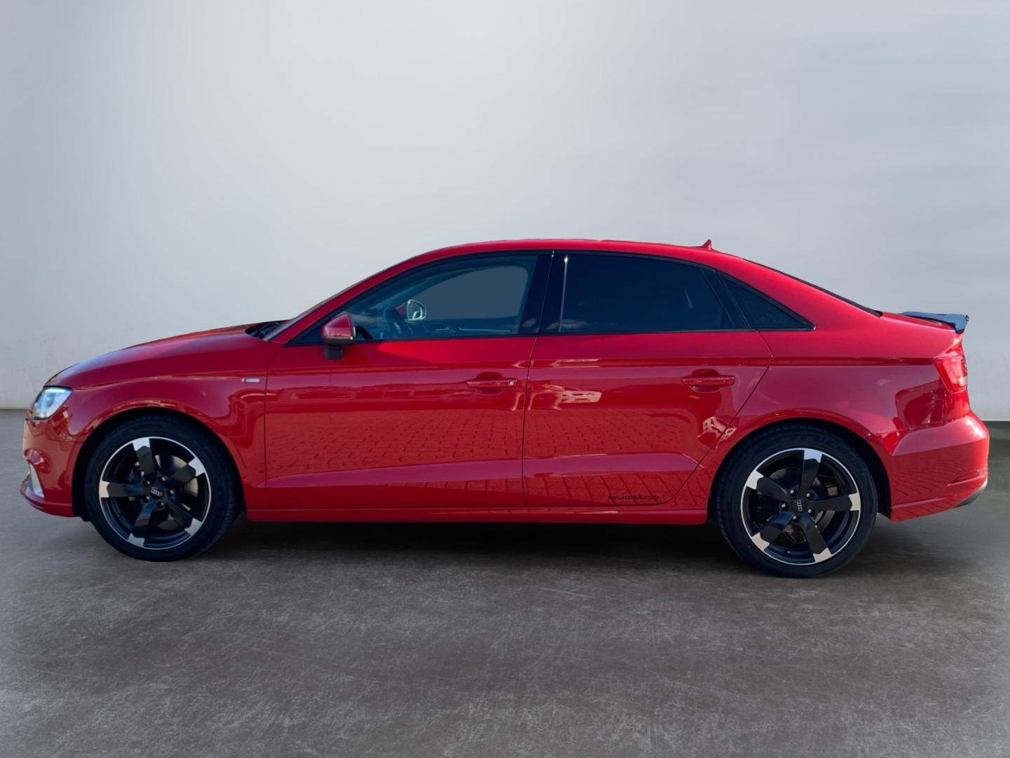 Audi A3 Limousine 1.5 TFSI S-Line sport s-tro *SHZ*PD