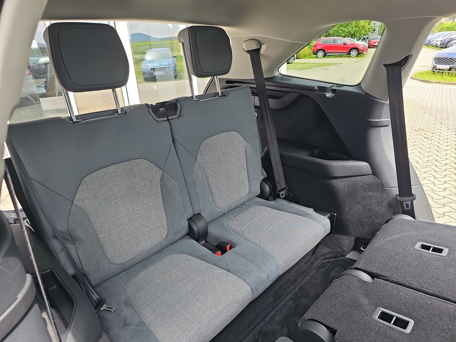 Fahrzeugabbildung SKODA Kodiaq TDI  4x4 Selection DSG ACC AHZ KAMERA