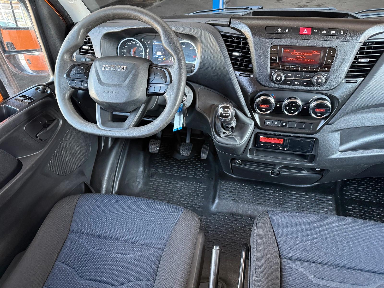 Iveco Daily 2.3D Pritsche DoKa 35S16 7-SITZE Klimaaut.