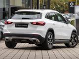Mercedes-Benz GLA 180 Progressive/Pano/AHK/LED/Cam/Easy-P/18'' - Mercedes GLA 180 mit Schiebedach