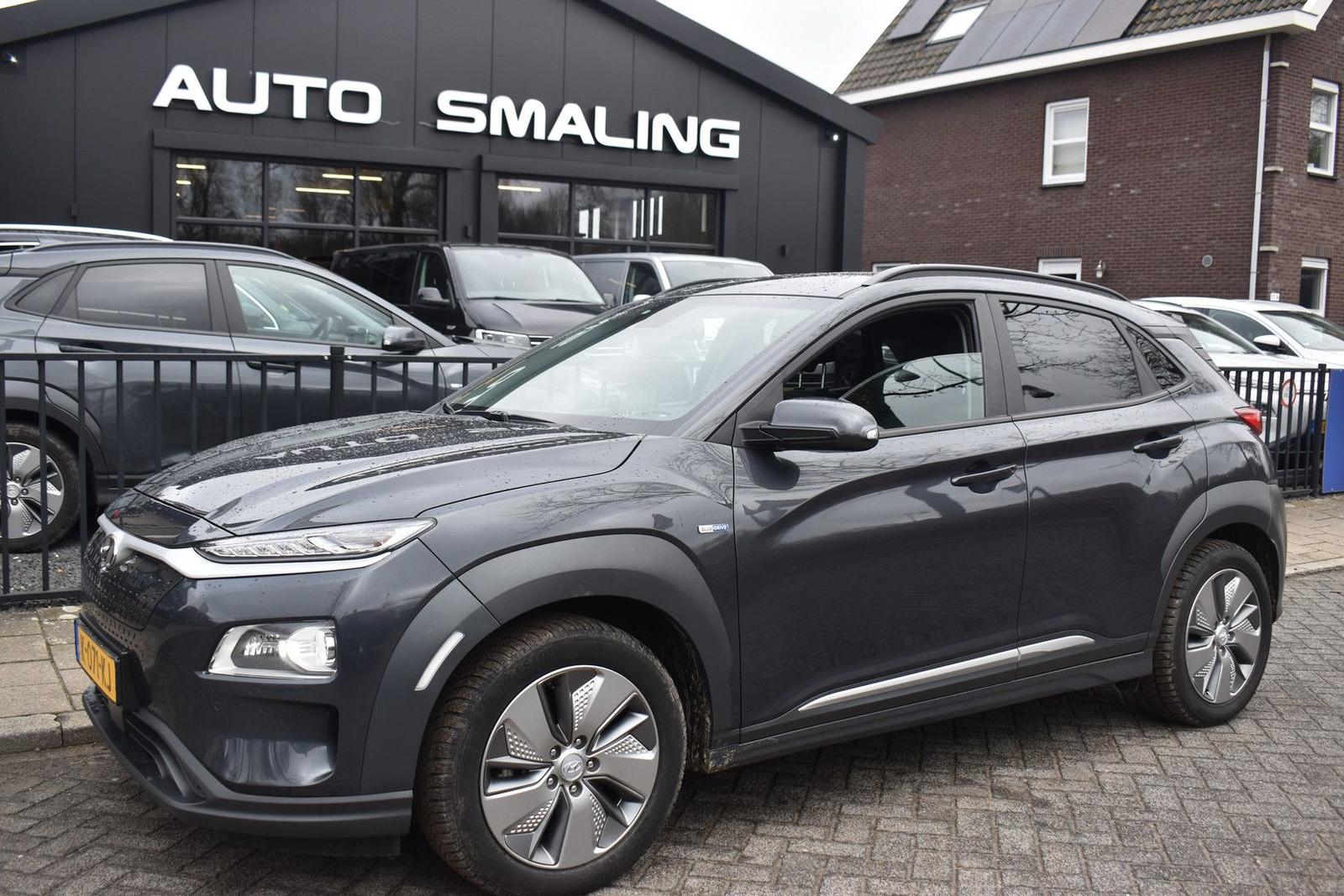 Hyundai Kona 64Kwh Premium 204Pk 3Fase 100% SOH *Navi/Cl