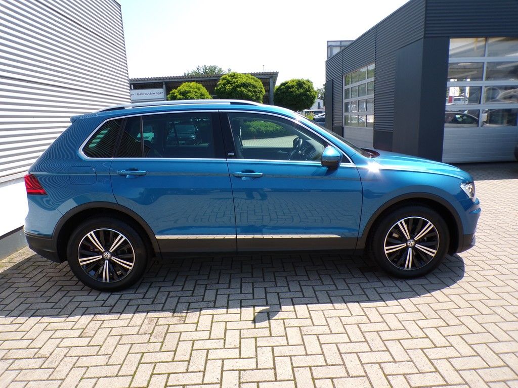 Fahrzeugabbildung Volkswagen Tiguan 1.4 TSI Sound *Navi*ACC*AHK*