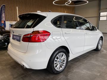BMW 218d Active Tourer *NAVI*1.HAND*19%*PDC*SHZ*