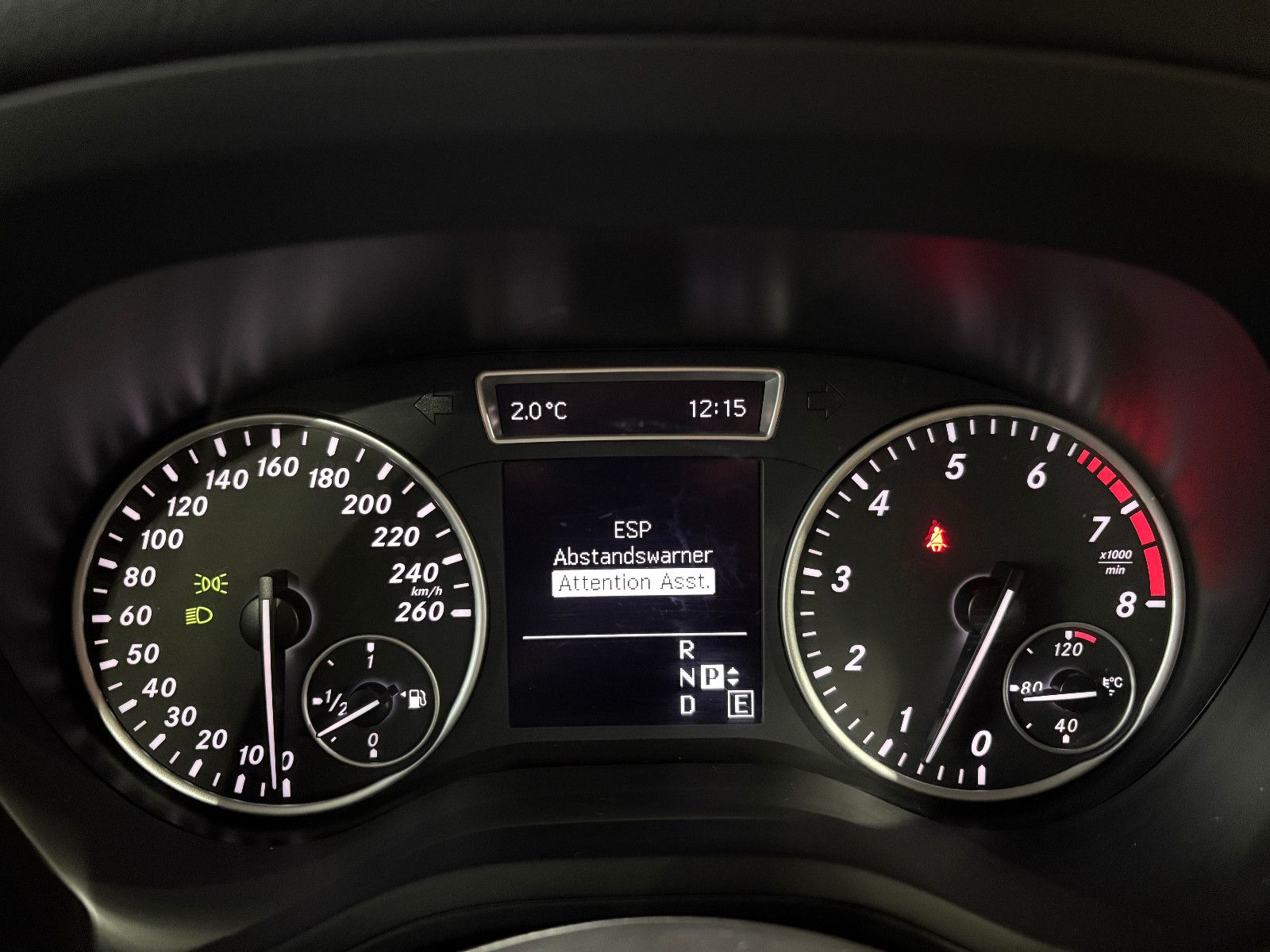 Fahrzeugabbildung Mercedes-Benz B 200/PANO/MEMORY/KLIMA/CAR-PLAY/2.HAND/KAMERA