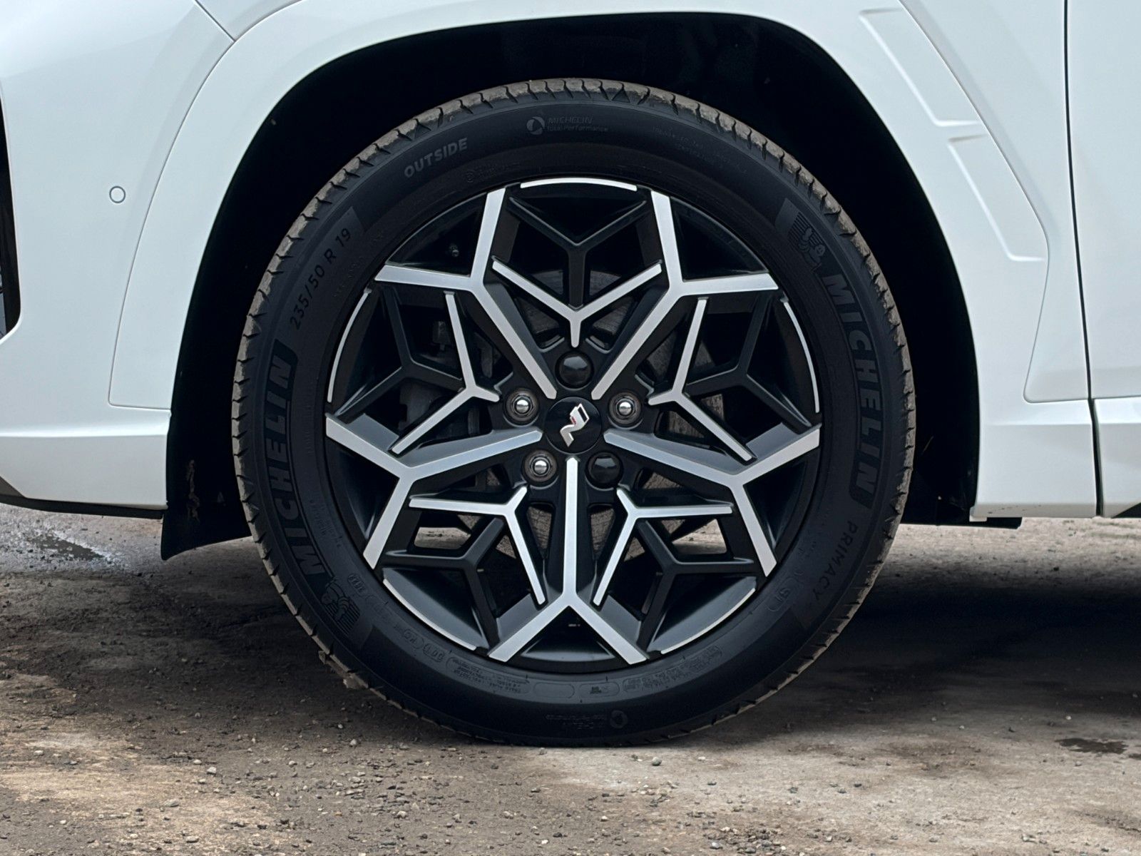 Fahrzeugabbildung Hyundai Tucson 1.6 T-GDI N-Line PHEV 4WD 360° ACC LHZ