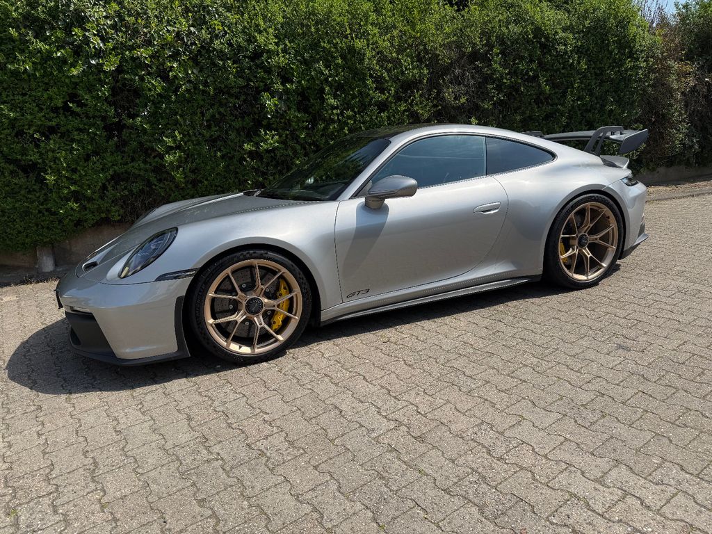 Image of Porsche 992