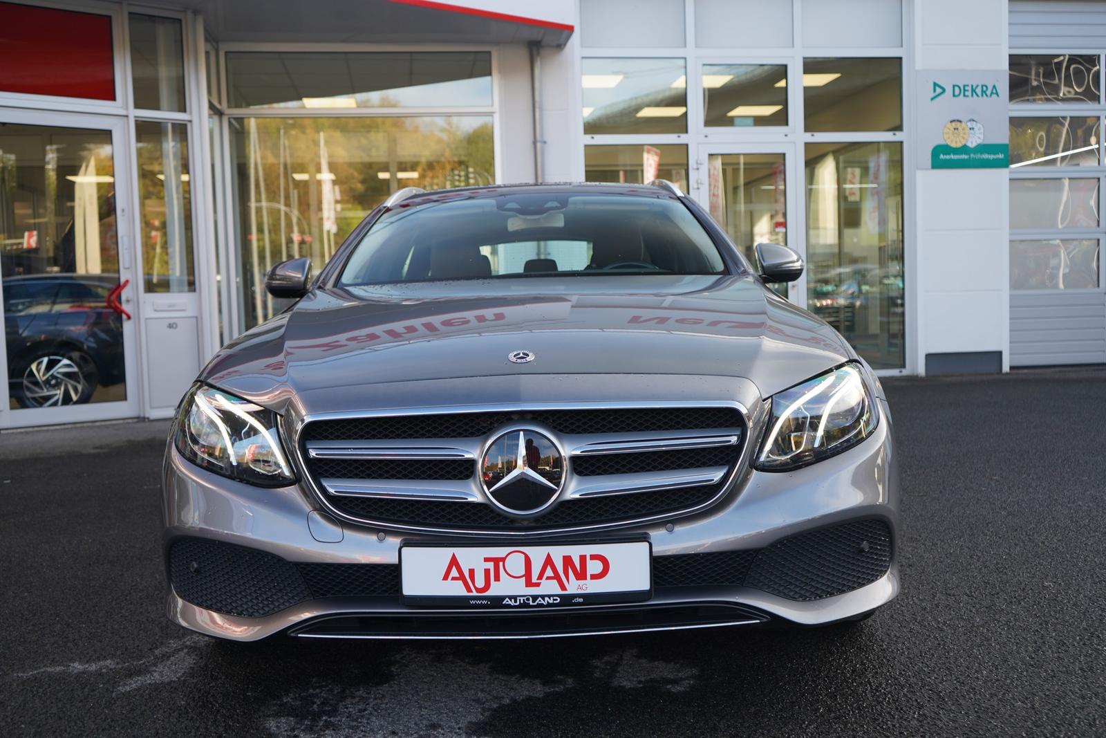 Mercedes-Benz E220 dT-Modell Avantgarde Klimaaut. Navi LED AHK