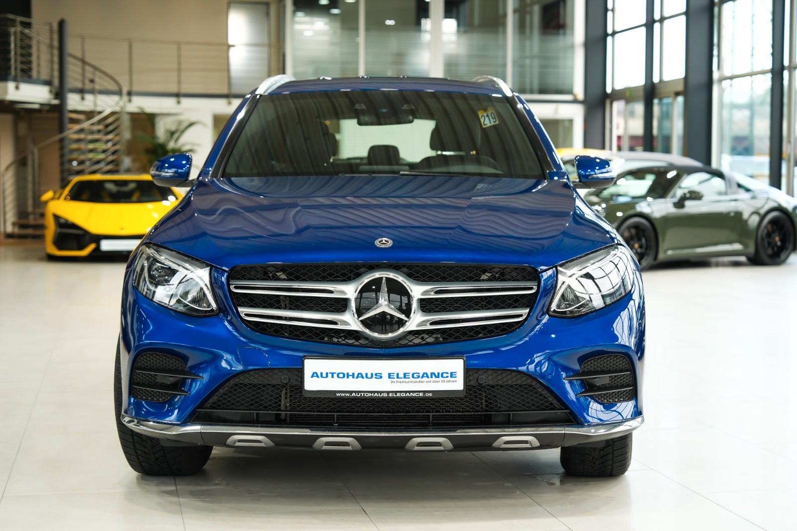 Mercedes-Benz GLC 300 4M*AMG-LINE*LEDER*LED*KAMERA*1.HAND