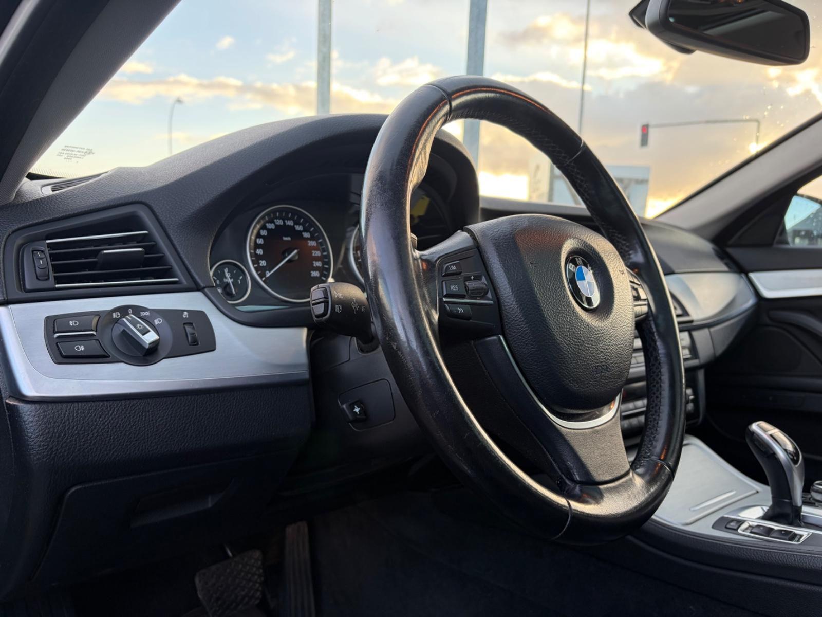 BMW 530 2013 — photo 19
