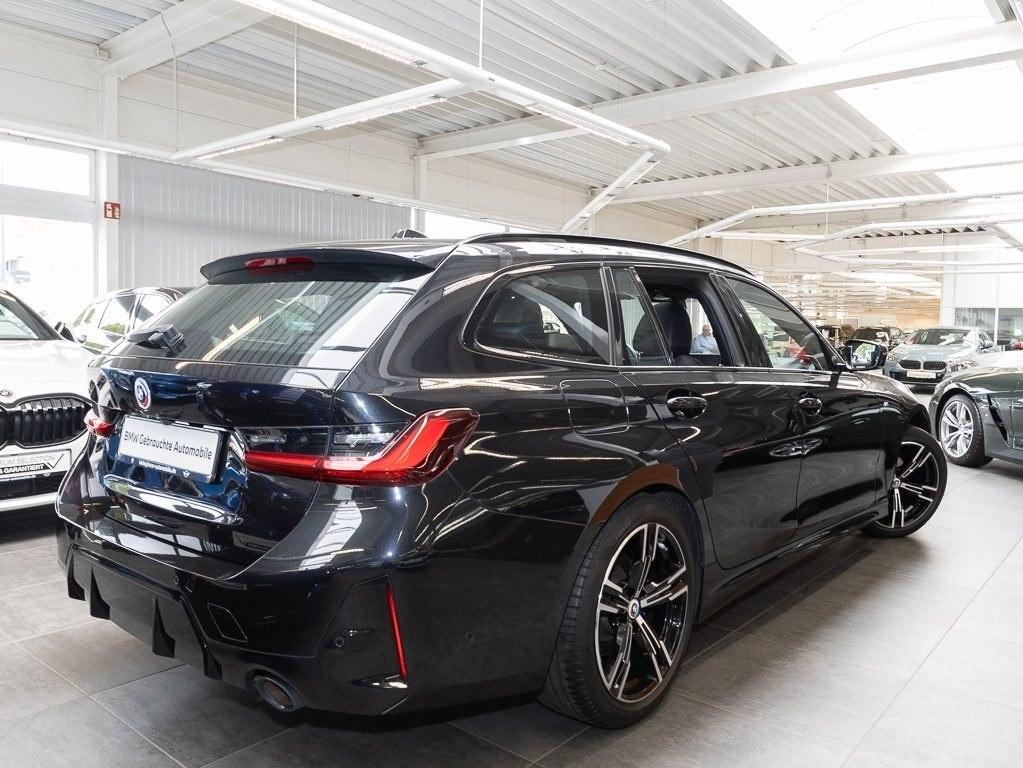 BMW 318i Touring M Sport HUD PANO RFK NAVI LED DAB
