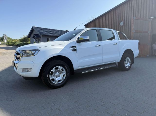Ford Ranger Limited Doppelkabine 4x4  -    Motorschad