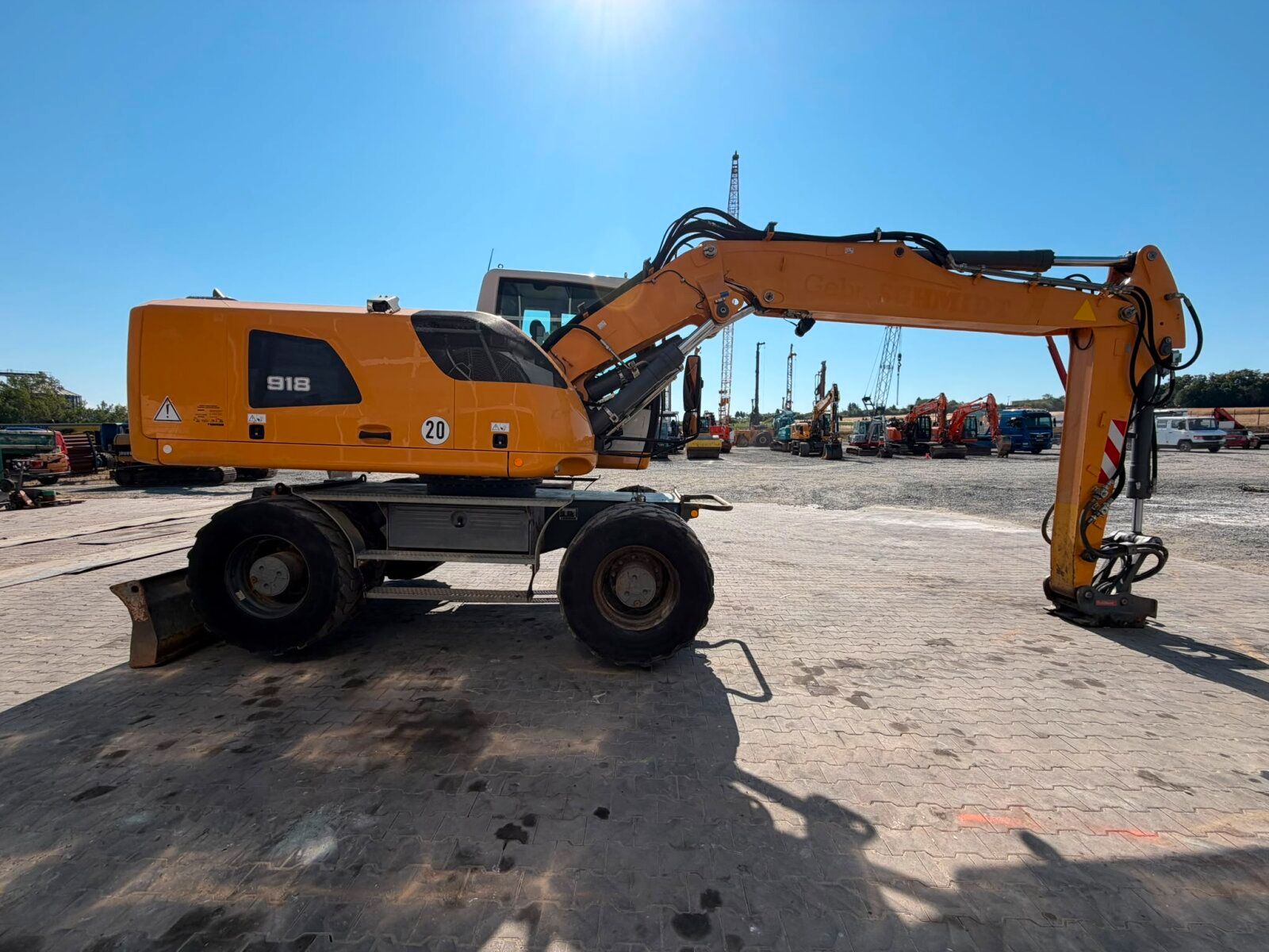 Fahrzeugabbildung Liebherr A 918 Litronic Mobilbagger