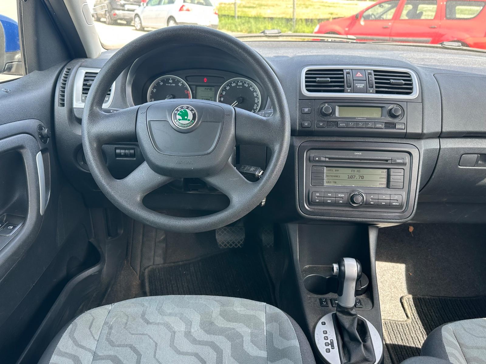 Skoda Roomster 2009 — photo 12