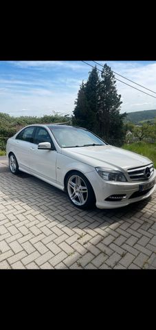 Mercedes-Benz C 250 CDI 4MATIC AMG-Line + Schaltwippen 