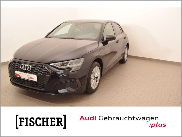 Audi A3 40TFSI e S-tronic LED DAB SHZ PDC hinten