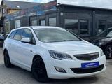 Opel Astra J Sports Tourer 150 Jahre Opel - Opel Astra 150 jahre mit Benzin-Antrieb