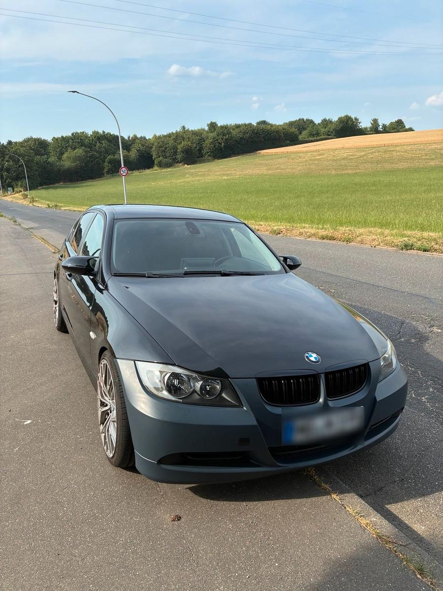 BMW 320