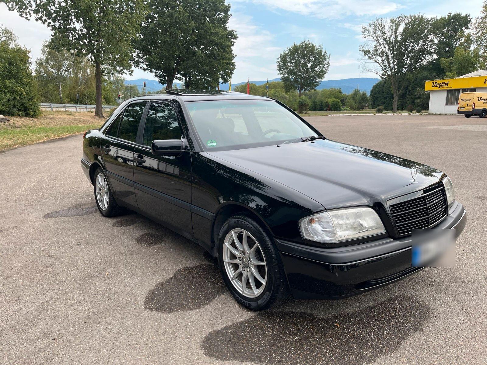 Mercedes-Benz C 180