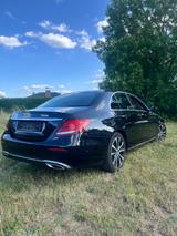Mercedes-Benz E 300 AVANTGARDE Autom. AVANTGARDE - Mercedes-Benz E 300: Limousine