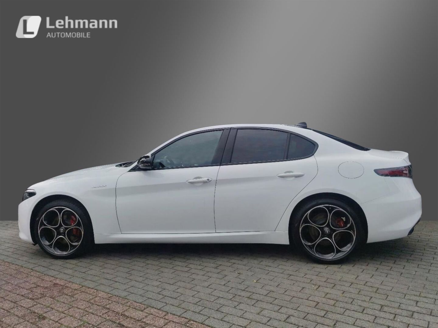 Fahrzeugabbildung Alfa Romeo Giulia 2.0Turbo Q4 Veloce+HARMAN/KARDON+PANORAMA