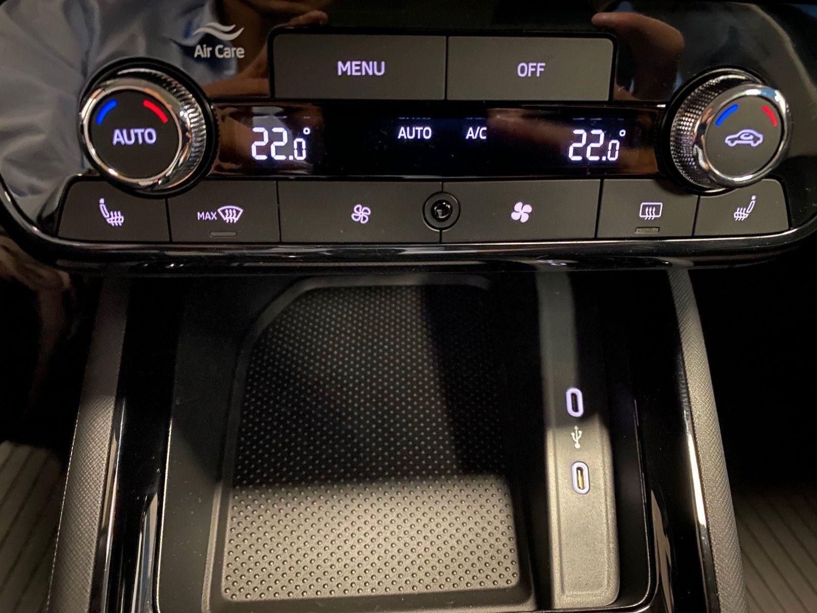 Fahrzeugabbildung SKODA Kamiq 1.0 TSI DSG Selection+KAMERA+PDC+16"Alu+BC