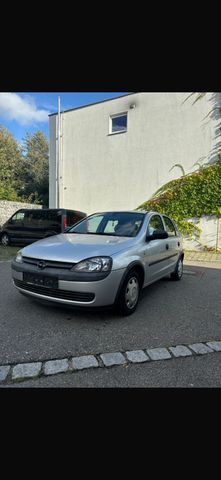 Opel Corsa 1.2 -