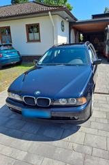 BMW BMW 520i Touring Facelift - BMW 520 aus 2001: Kombi, 520i