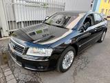 Audi A8 3.7 V8 Quattro 1. Hand Scheckheft History - Audi A8 mit Benzin-Antrieb: Limousine, 3.7