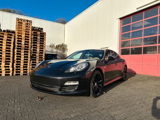 Porsche Panamera S/Chrono/Alcantara/Navi/T...