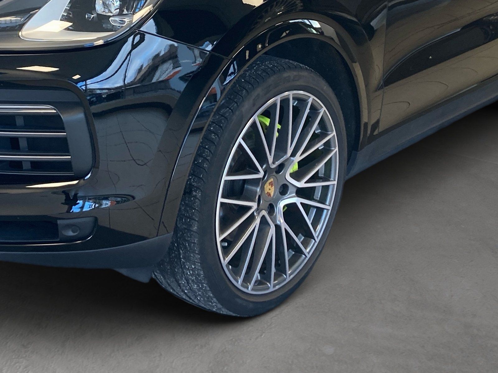 Fahrzeugabbildung Porsche Cayenne Coupe Hybrid Platinum*AHK*Luft*Pano*22"*