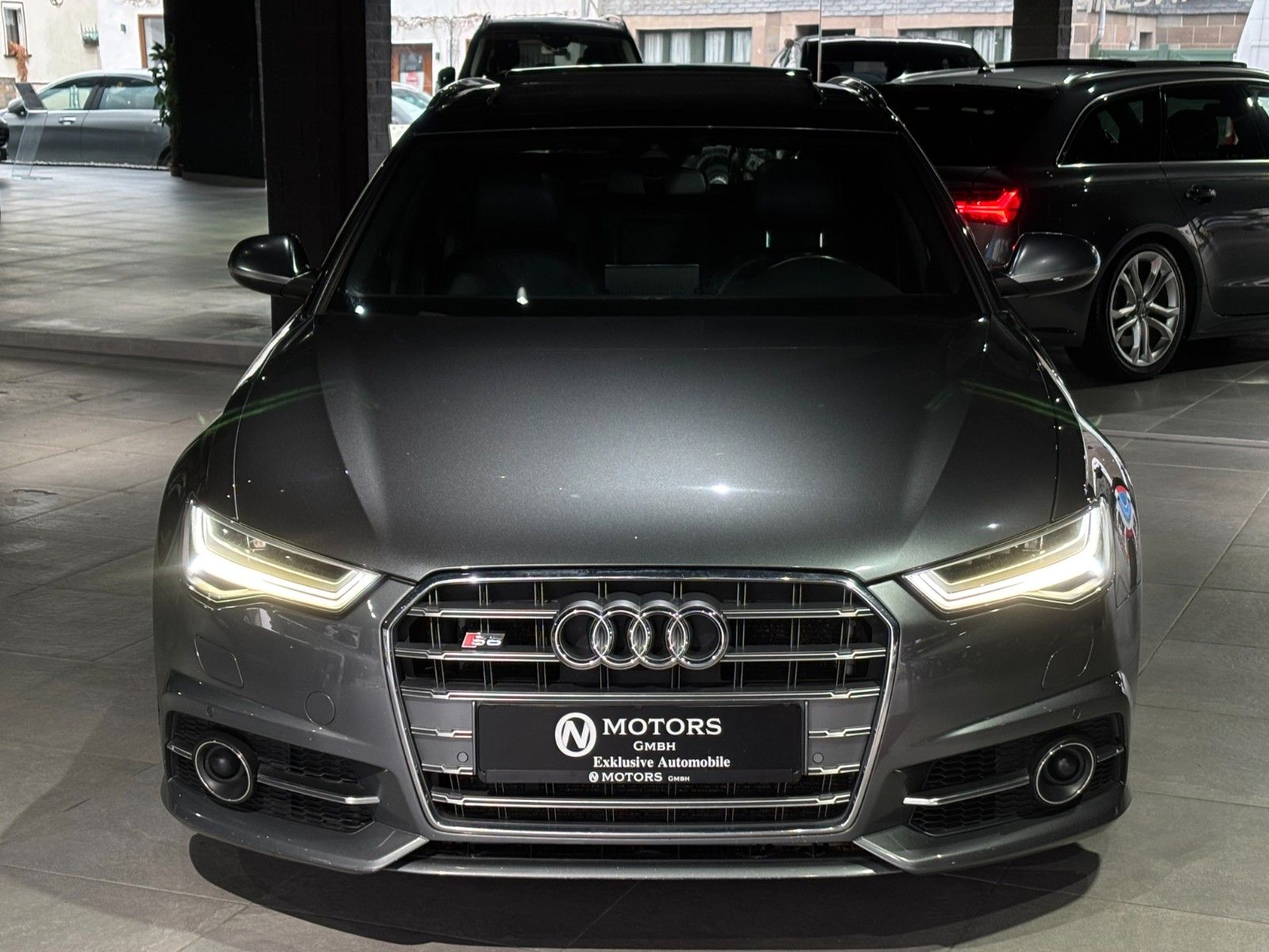 Fahrzeugabbildung Audi S6 Avant 4.0 TFSI *Panorama*Memory*K-Entry