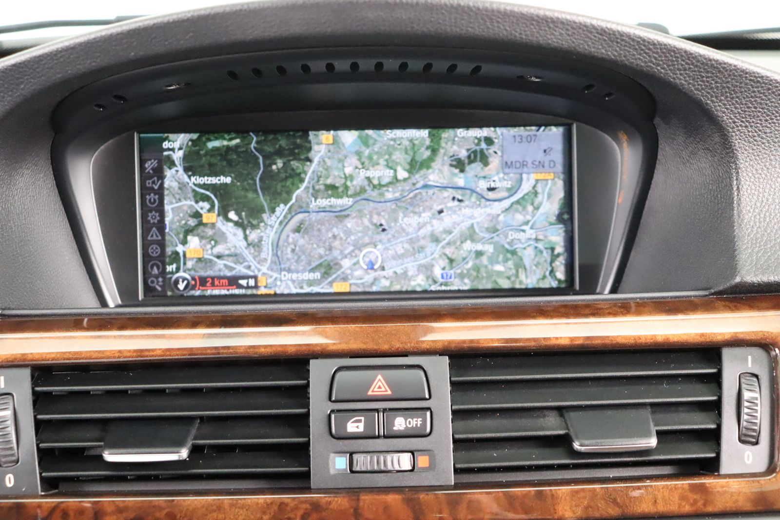 Fahrzeugabbildung BMW 318 i Touring * Xenon * Leder * Pano *
