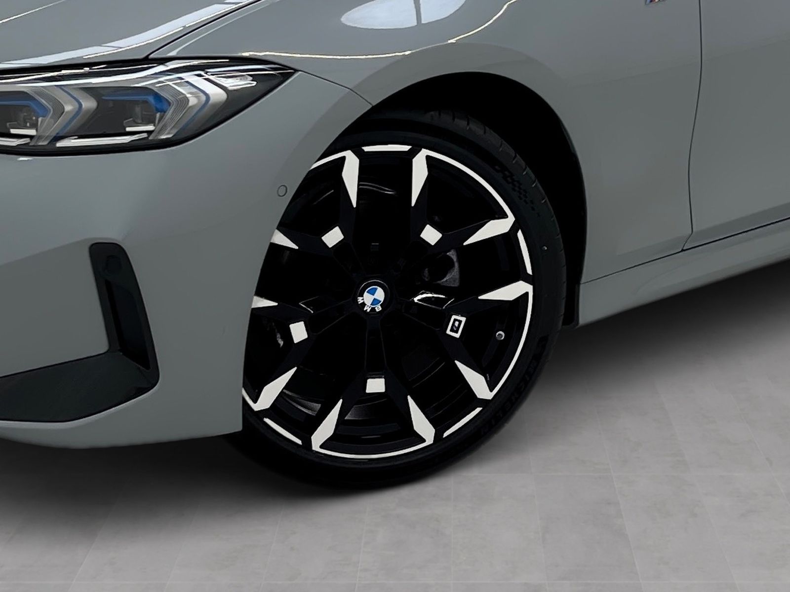 BMW 320 - Bild 8