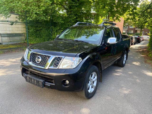 Nissan Navara 2.5 D  Autm. 4x4 Klima Leder Navi AHK