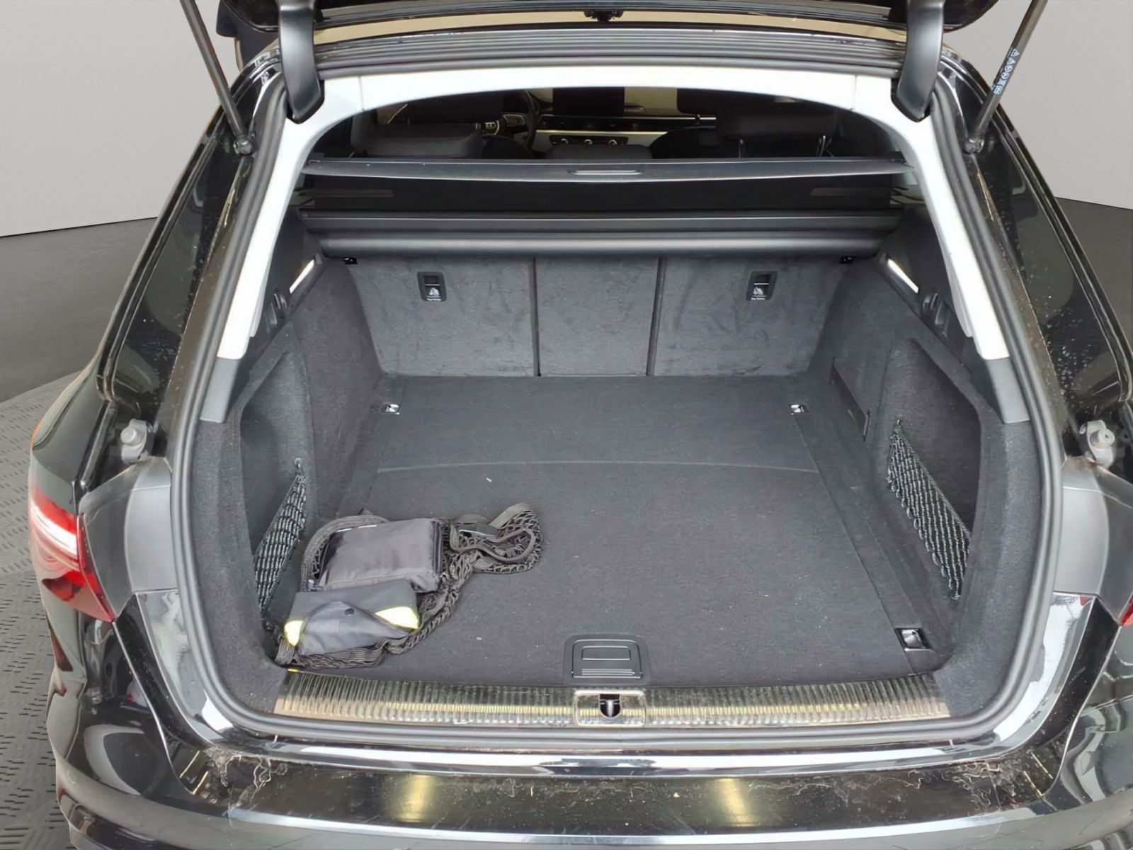 Audi A4 - Bild 7