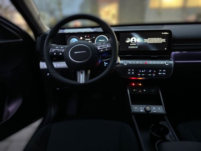 Fahrzeugabbildung Hyundai KONA MY25 1.6 Trend DCT Navi elektrische Heckkla