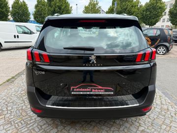 Peugeot 5008 - 8